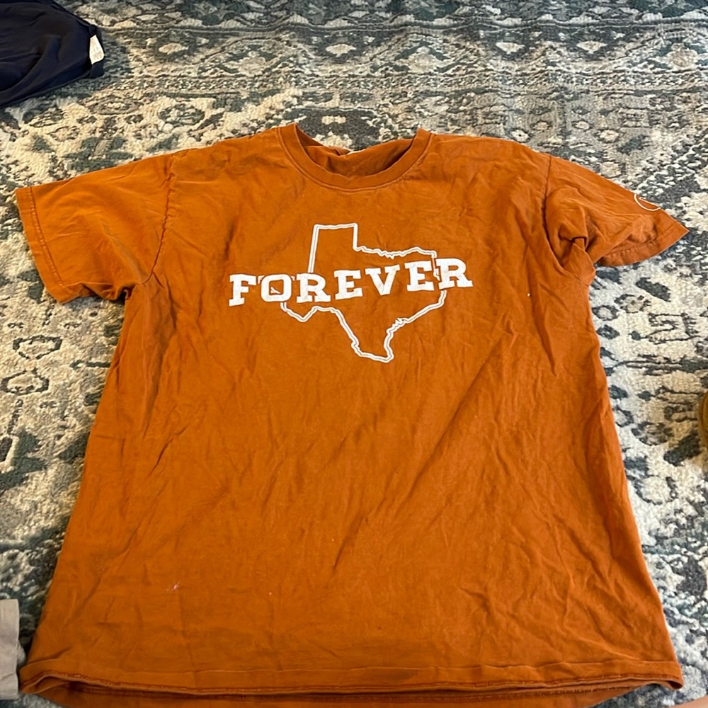 orange UT shirt